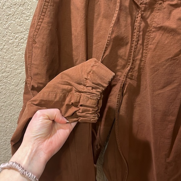 Good American Cargo parachute pants - Picture 4 of 6